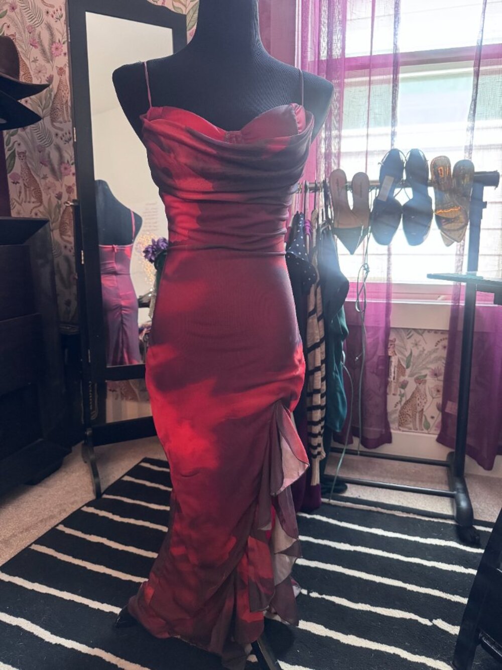 Chic Flowy Party Dress